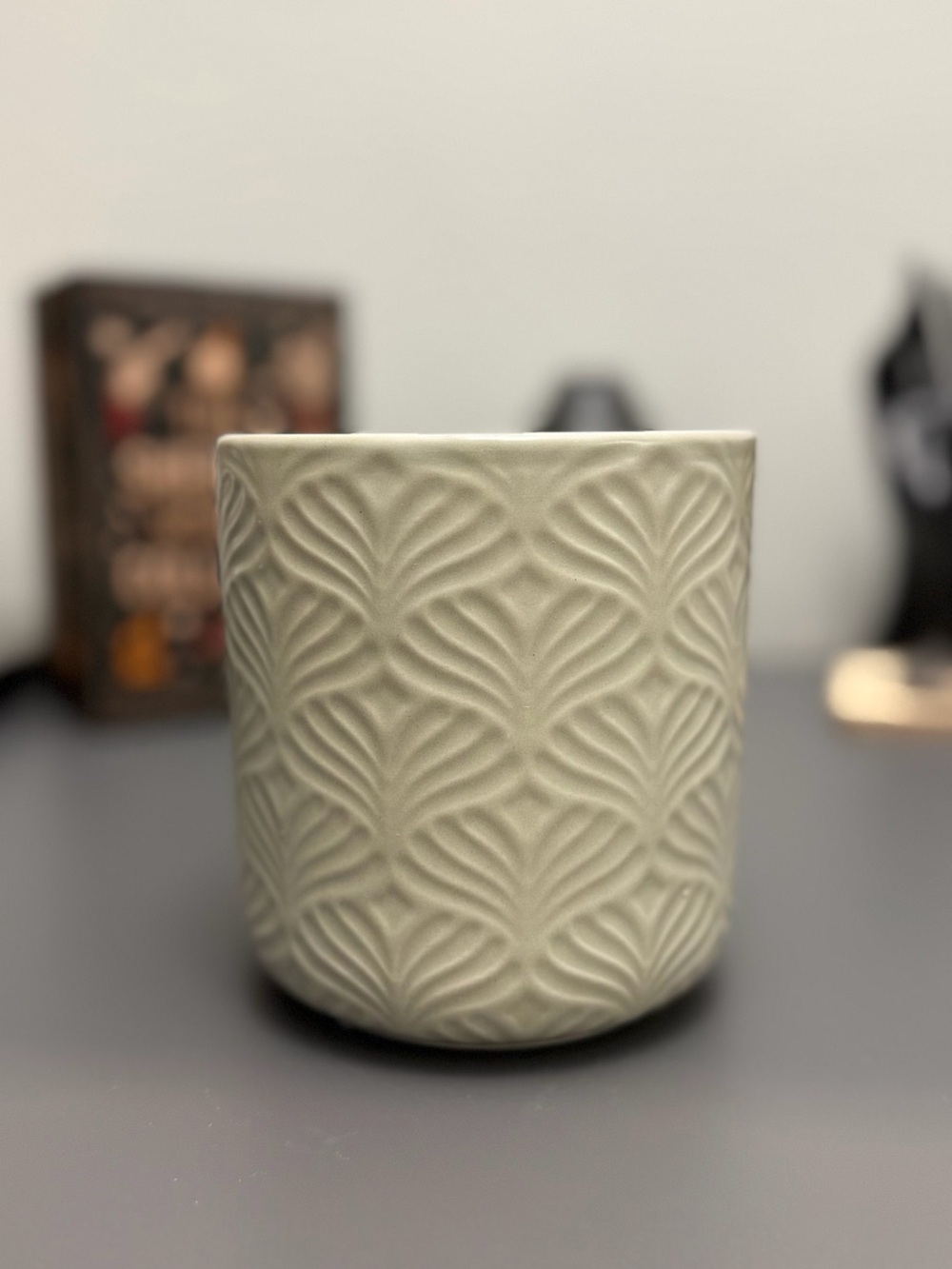 Cream Ceramic Leaf Pattern Planter Pot Textured Boho Home Decor